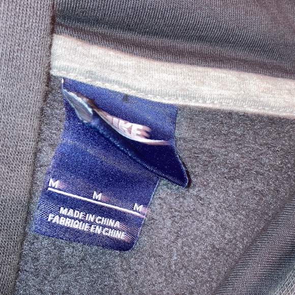 Nike Hoodie Size Medium - Picture 2 of 3